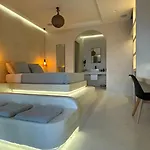 Salida Del Sol Santorini Appart hôtel Éxo Goniá