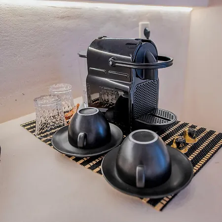 Salida Del Sol Santorini 4*