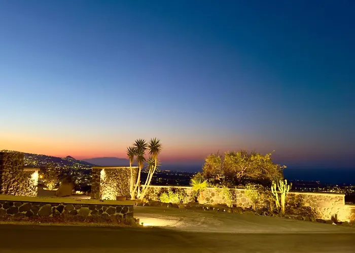 アパートホテル Salida Del Sol Santorini 4*