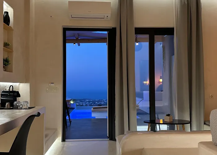 アパートホテル Salida Del Sol Santorini Éxo Goniá