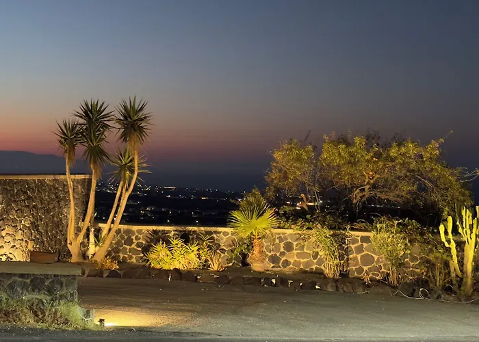 アパートホテル Salida Del Sol Santorini Éxo Goniá